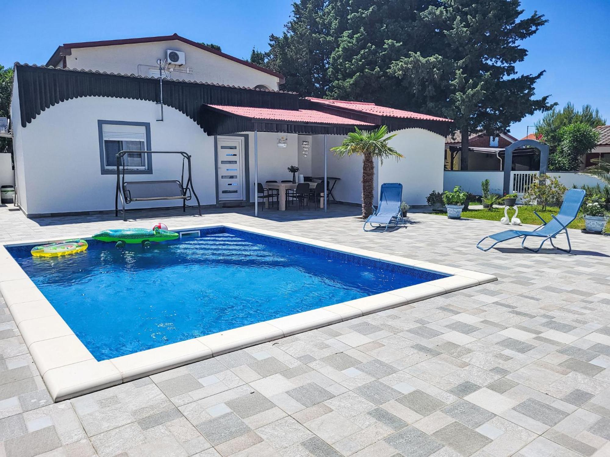 Holiday Home Matea By Interhome Nin Buitenkant foto