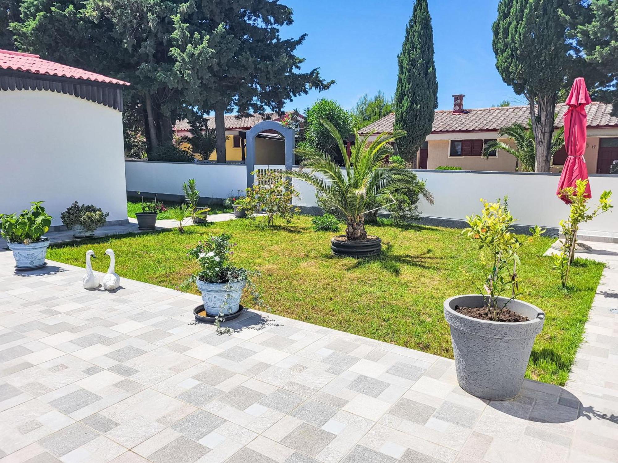 Holiday Home Matea By Interhome Nin Buitenkant foto