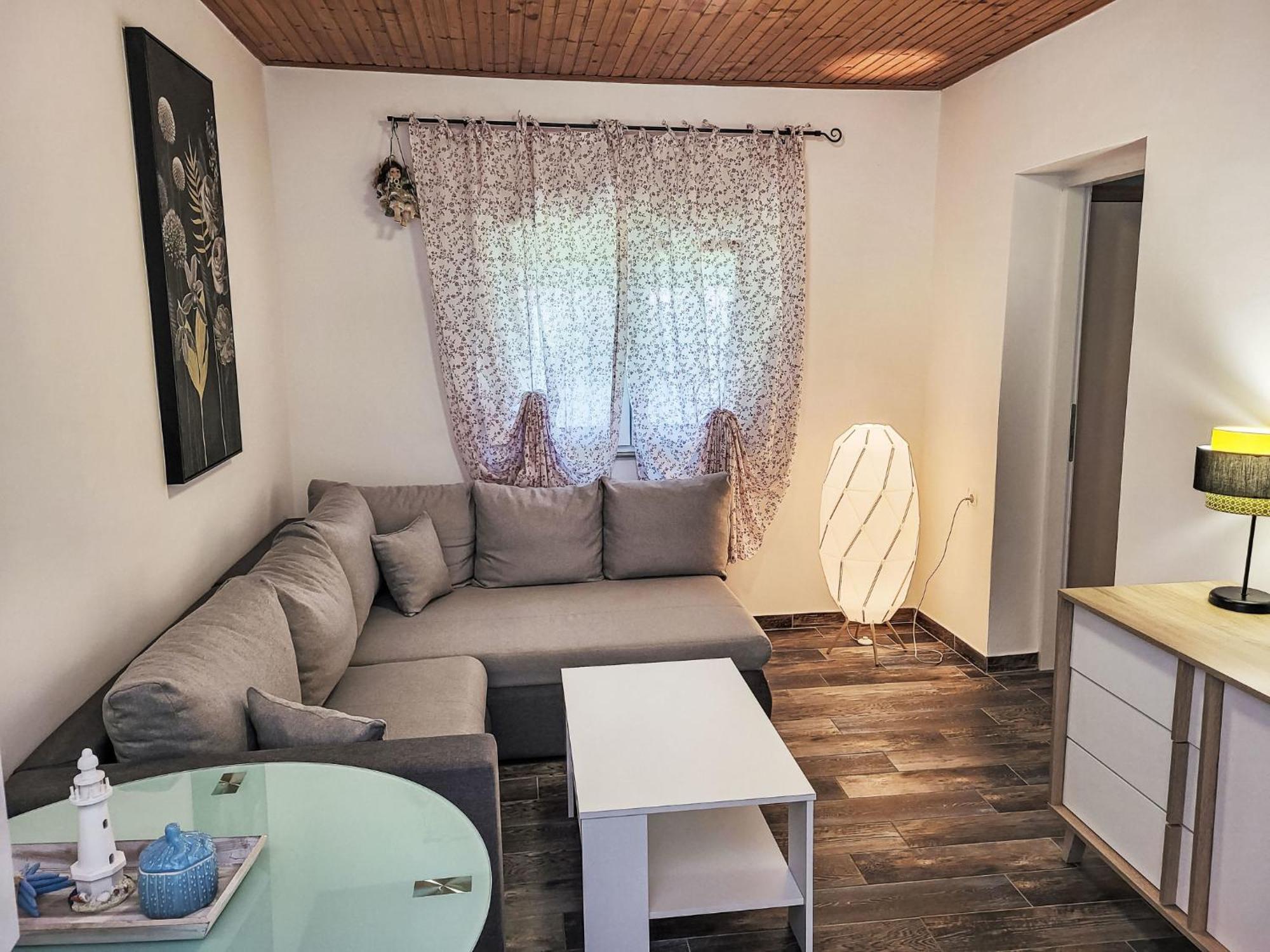 Holiday Home Matea By Interhome Nin Buitenkant foto
